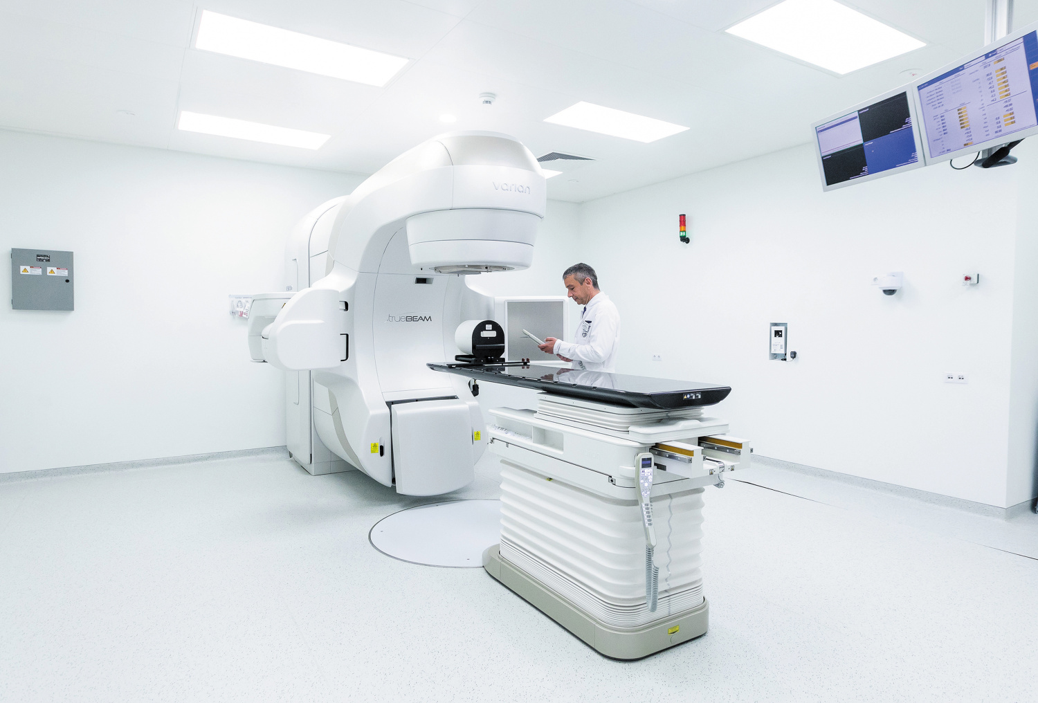 Высокие технологии в диагностике и лечении онкологических больных