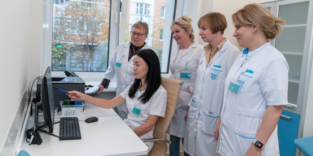 Роль наставничества в формировании профессиональных компетенций медработников