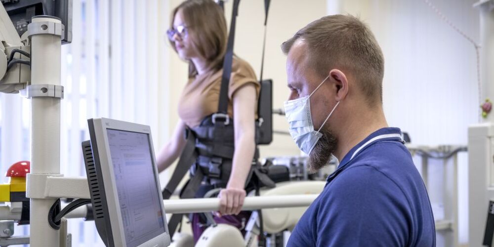 Москвичи высоко оценили уровень медицинской реабилитации в столице