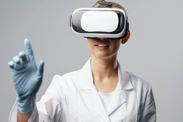 Роботы-гуманоиды и искусственный интеллект: новые технологии для стареющего населения (Китай)