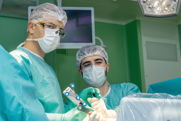 Эра роботического эндопротезирования