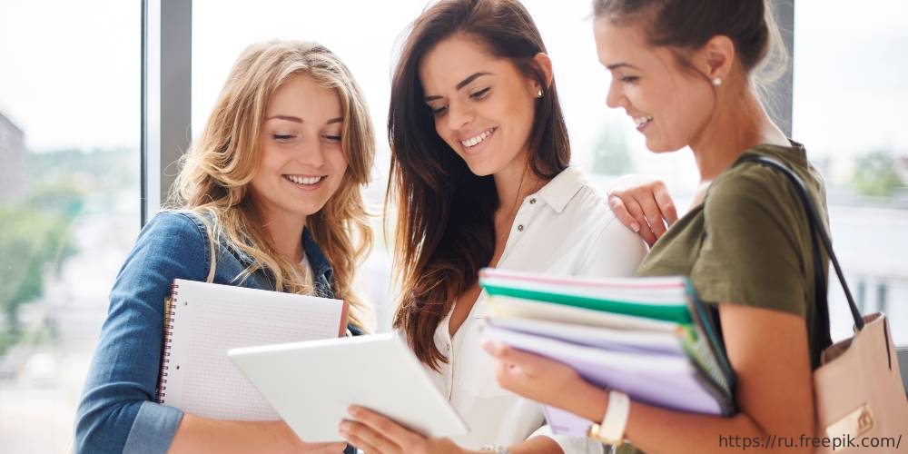 «Золотая астра» вручена лучшим педагогам столицы