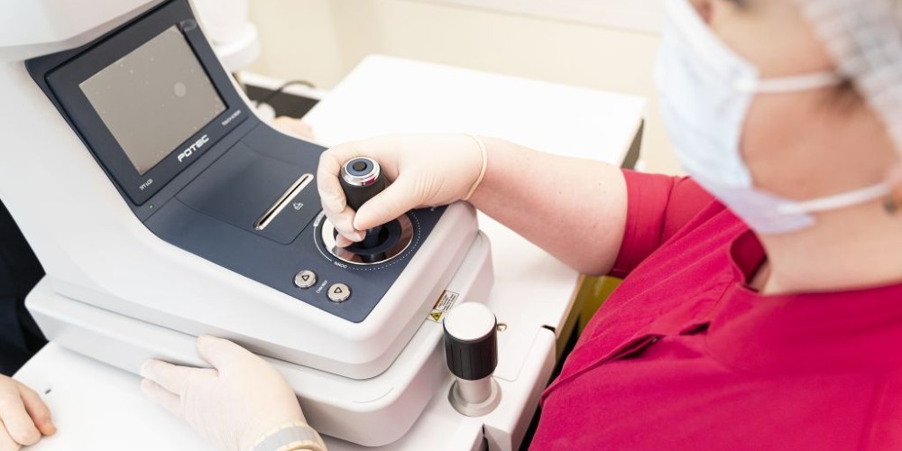 Ведение пациентов со сквозным трансплантатом роговицы