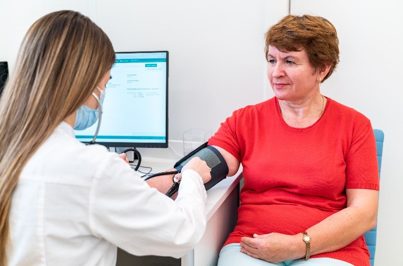 Единый центр помощи женщинам с симптомами перименопаузы (ОАЭ)