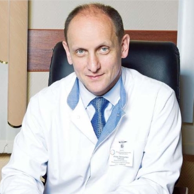 Игорь Хатьков: «Прорывы в онкологии в большей степени будут связаны с нехирургическими методами лечения»