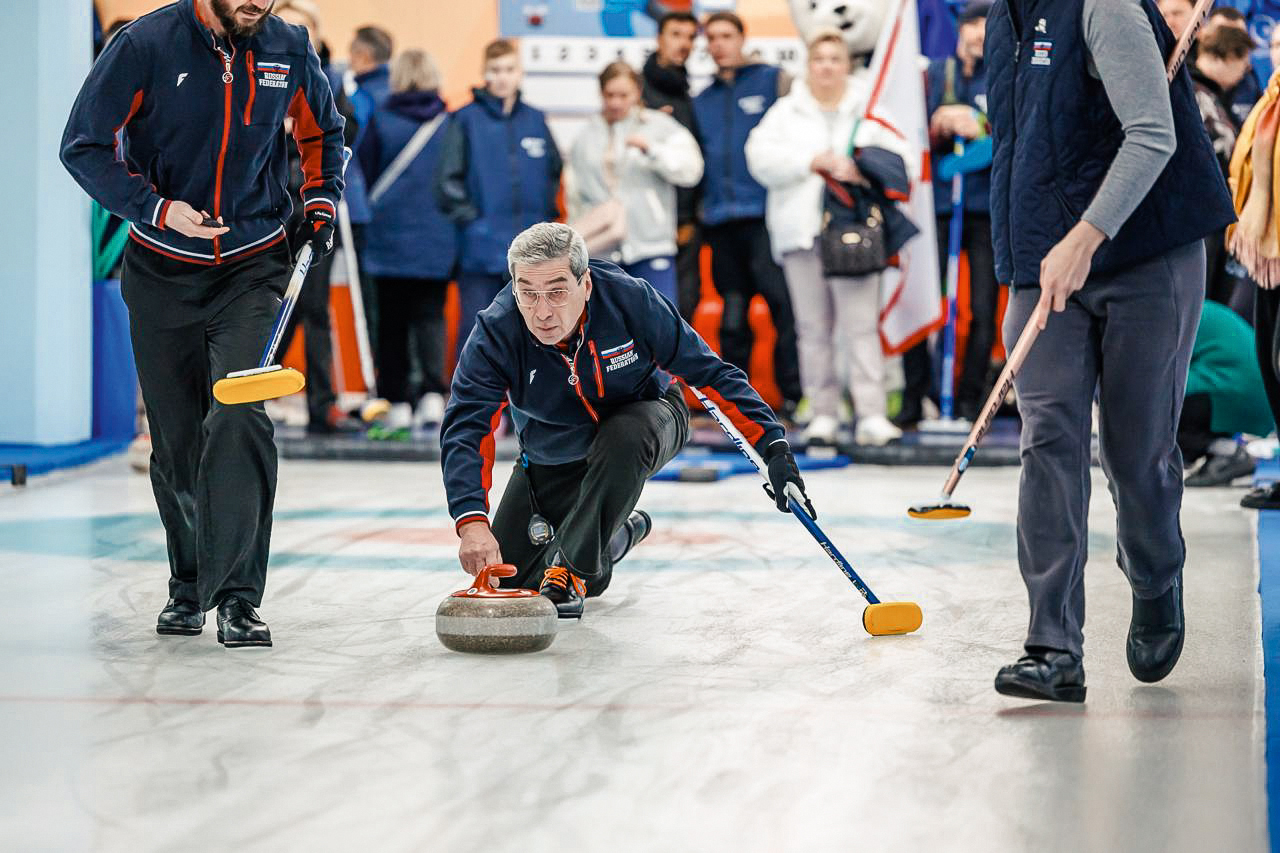 Турнир по кёрлингу